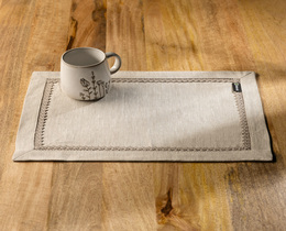 Set med 2 bordsunderlägg med spets 30x40 cm