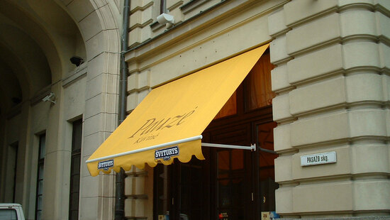 Utvändiga balkongmarkiser