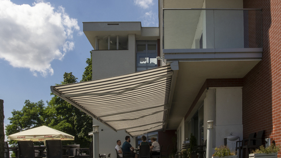 
										Markiser för uteplatser
																						