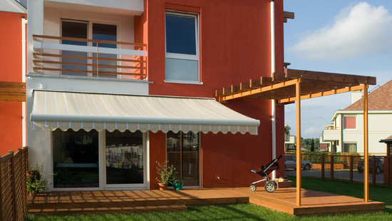 
										Vattentäta utdragbara markiser
																						